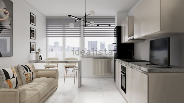 appartamento in vendita a Varese in zona Brunella