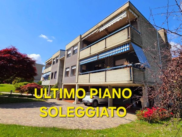 appartamento in vendita a Varese in zona Bizzozero