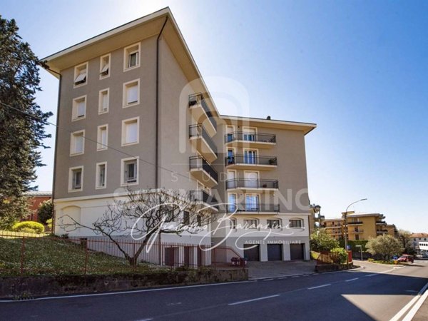 appartamento in vendita a Varese in zona Lissago