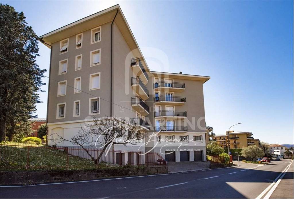 appartamento in vendita a Varese in zona Bobbiate