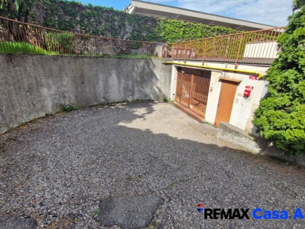 locale commerciale in vendita a Varese in zona Ippodromo
