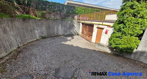 locale commerciale in vendita a Varese in zona Ippodromo