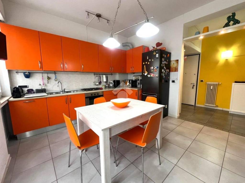 appartamento in vendita a Varese in zona Centro Città