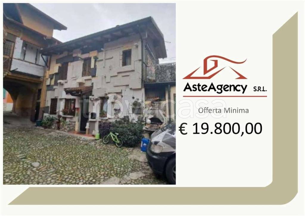 appartamento in vendita a Varese in zona Centro Città