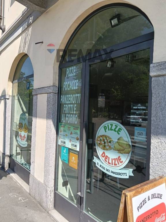negozio in vendita a Varese in zona Centro Città