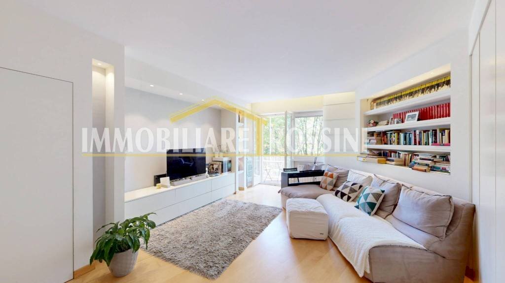 appartamento in vendita a Varese in zona Centro Città