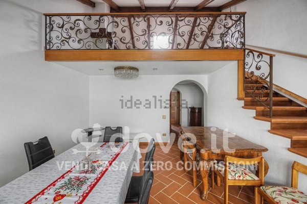 casa indipendente in vendita a Varese