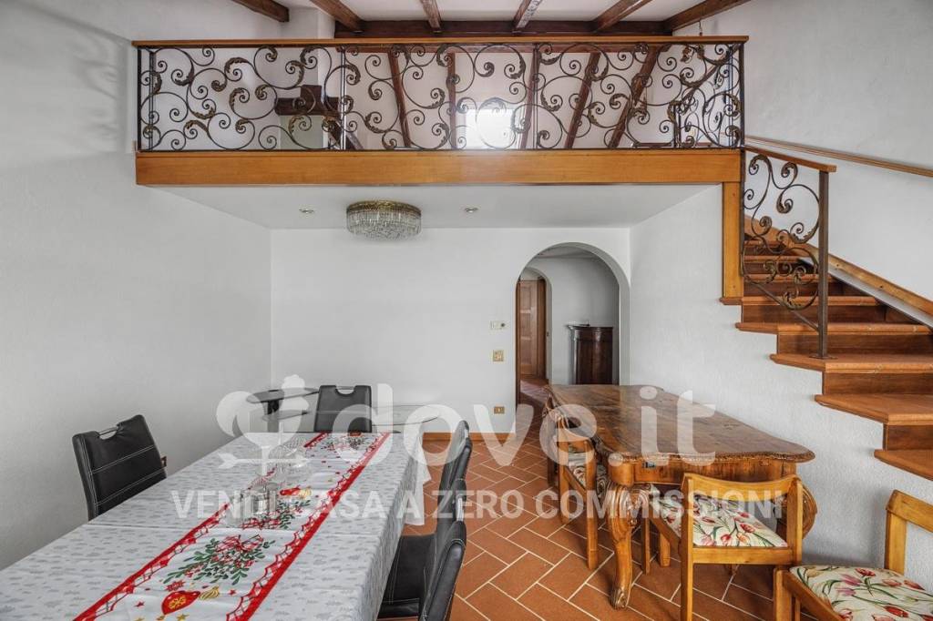 casa indipendente in vendita a Varese in zona Centro Città