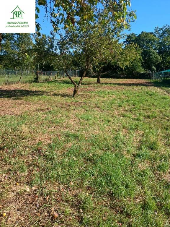 terreno edificabile in vendita a Varese in zona Bobbiate