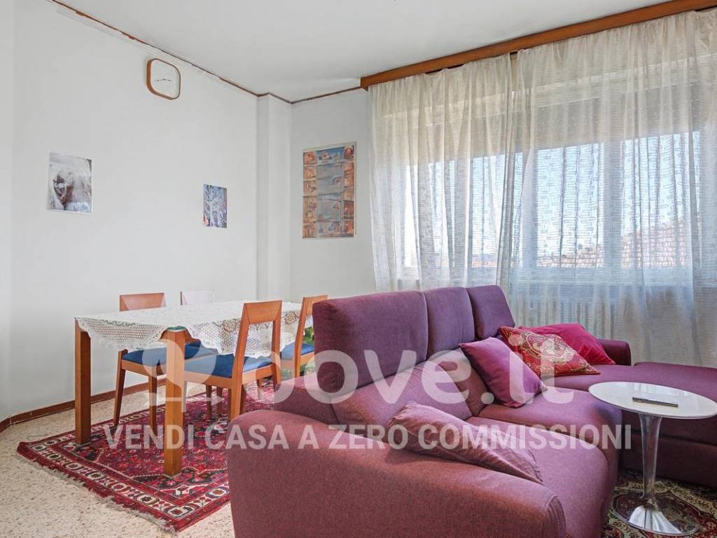 appartamento in vendita a Varese in zona Ippodromo