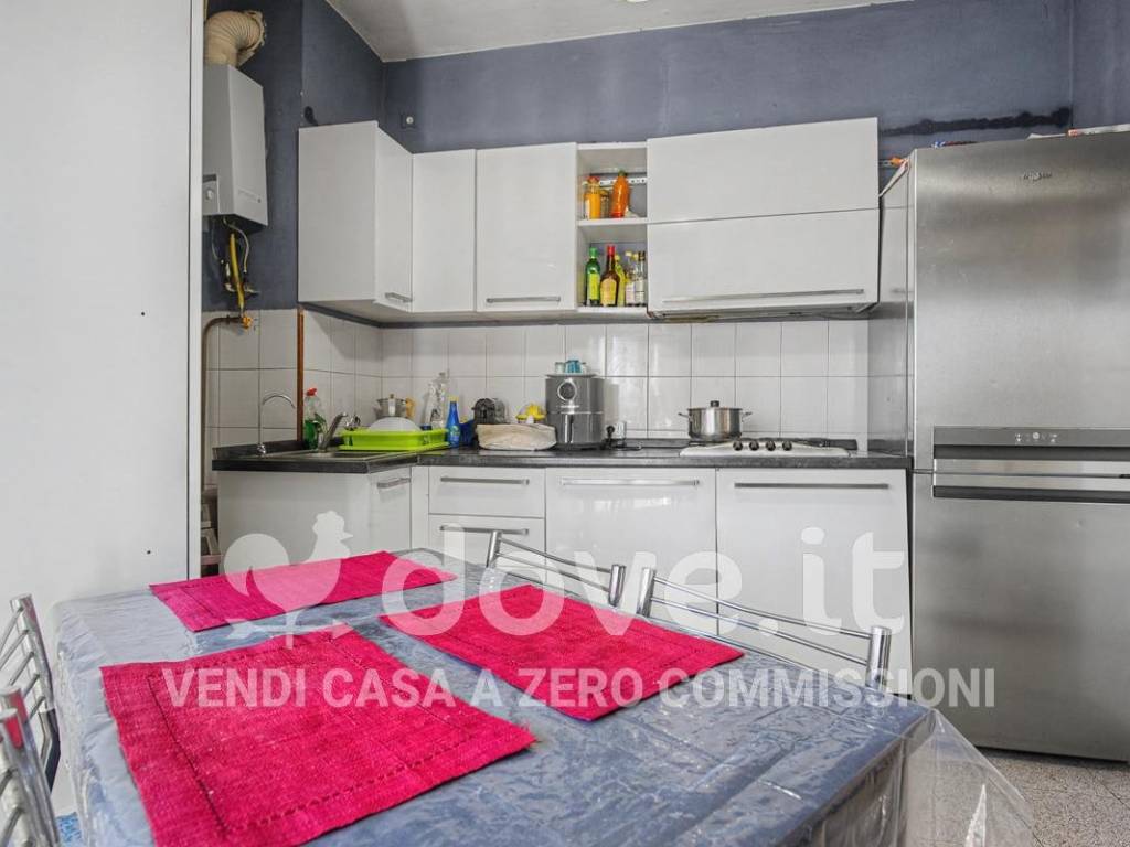appartamento in vendita a Varese in zona Biumo
