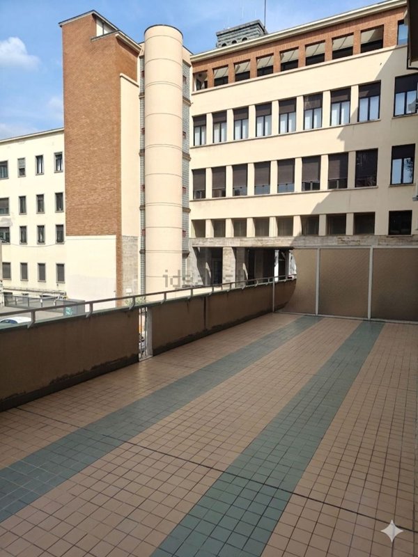 appartamento in vendita a Varese in zona Centro Città