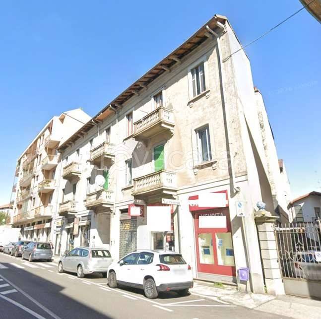 appartamento in vendita a Varese in zona Biumo