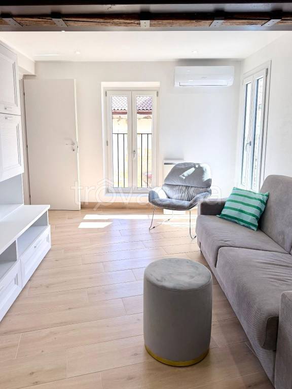 appartamento in vendita a Varese in zona Centro Città