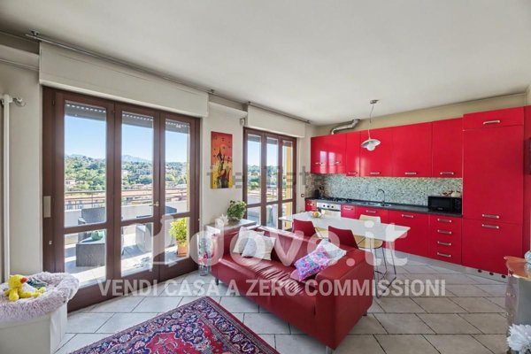 appartamento in vendita a Varese in zona Viale Belforte