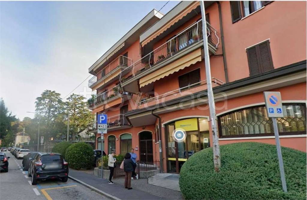 appartamento in vendita a Varese in zona Casbeno