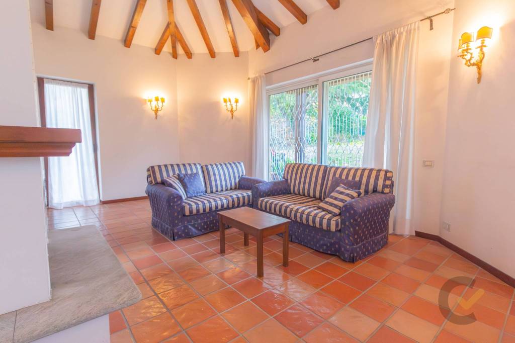 casa indipendente in vendita a Varese in zona Masnago