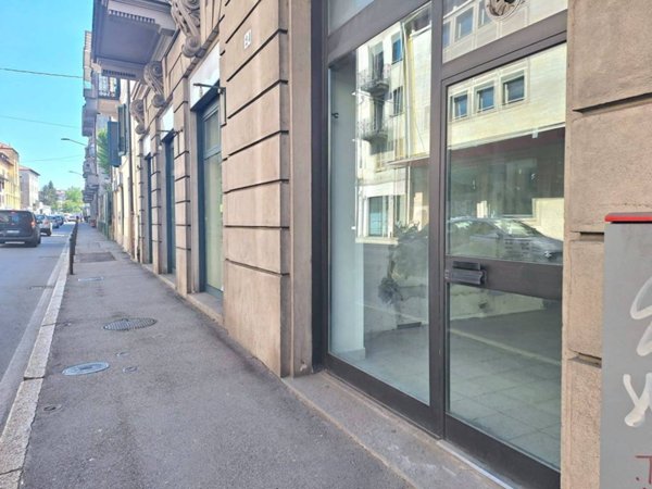 negozio in vendita a Varese in zona Bosto