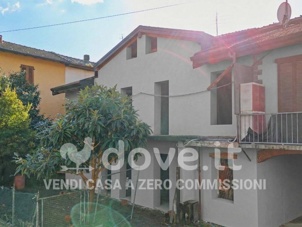 casa indipendente in vendita a Varese in zona San Fermo