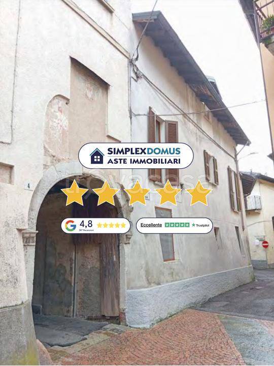 appartamento in vendita a Varese in zona Centro Città