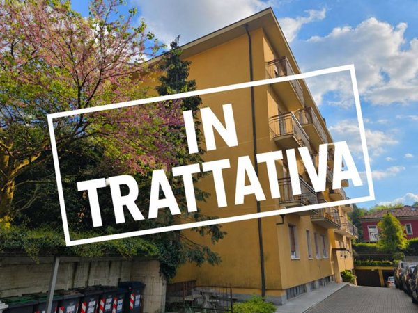 appartamento in vendita a Varese in zona Viale Aguggiari