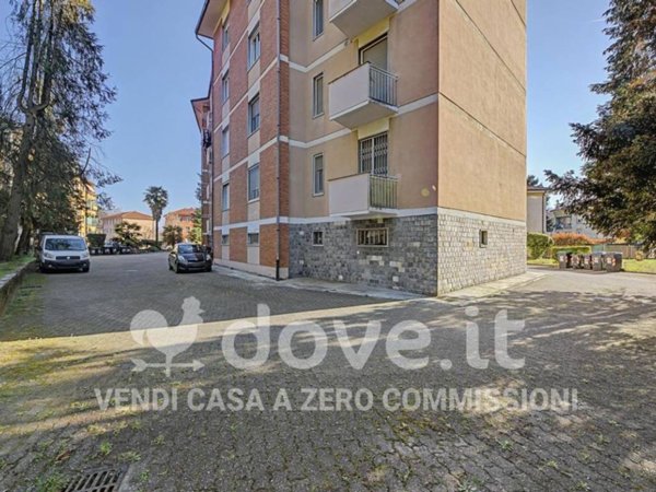 appartamento in vendita a Varese in zona Ippodromo