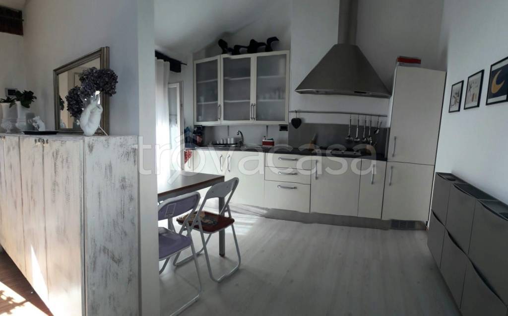 appartamento in vendita a Varese in zona Centro Città