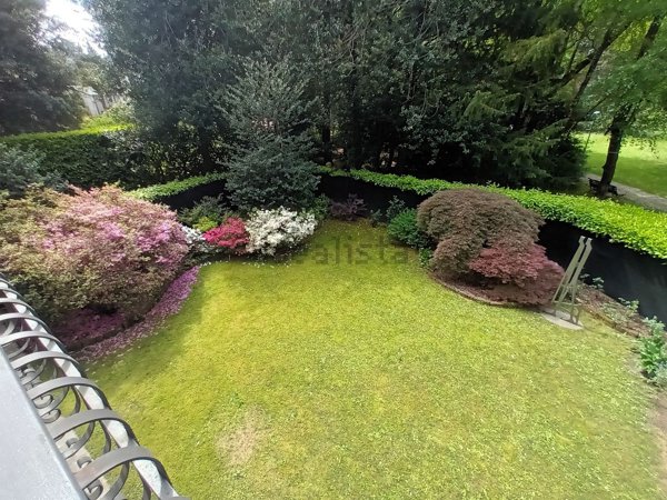appartamento in vendita a Varese in zona Brunella