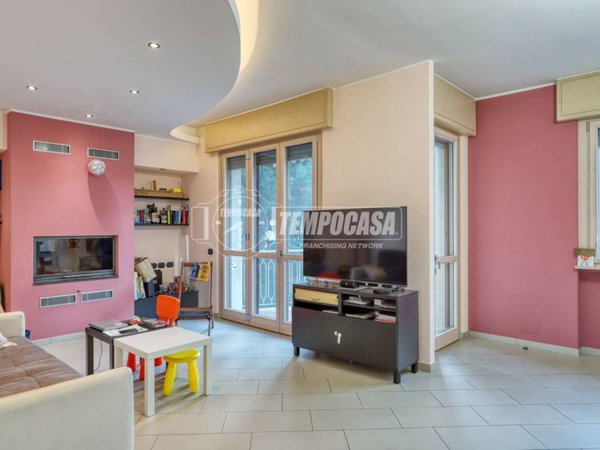 appartamento in vendita a Varese in zona Giubiano