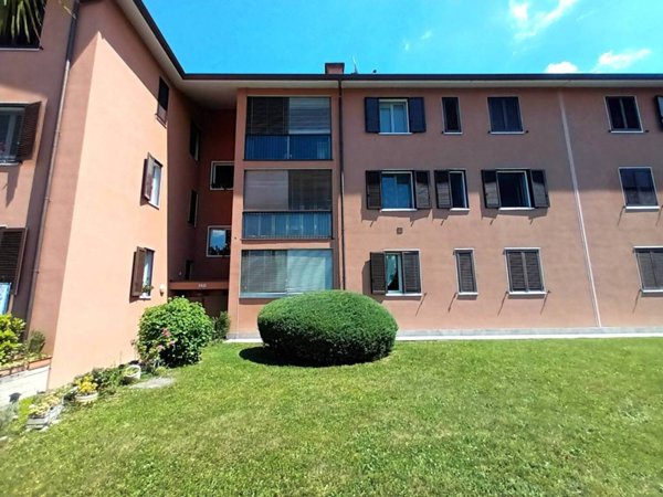 appartamento in vendita a Varese in zona Bosto