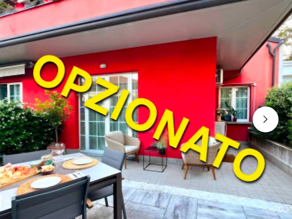 appartamento in vendita a Varese in zona Giubiano