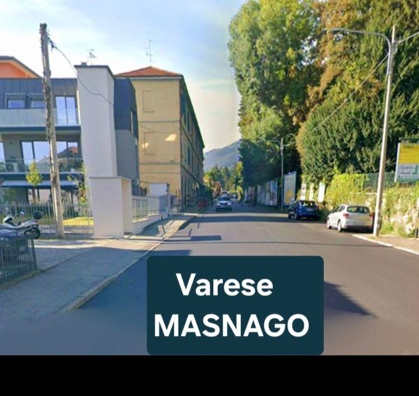 appartamento in vendita a Varese in zona Avigno