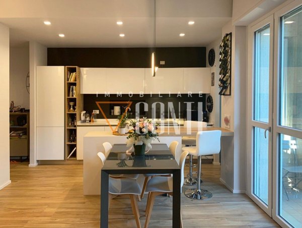 appartamento in vendita a Varese in zona Centro Città
