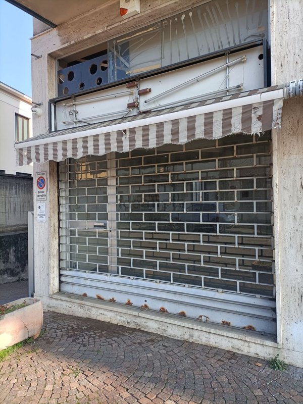 appartamento in vendita a Varese in zona Viale Belforte