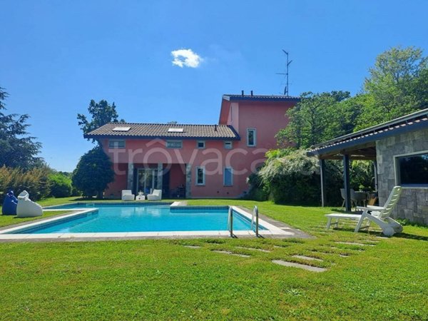casa indipendente in vendita a Varese in zona Giubiano