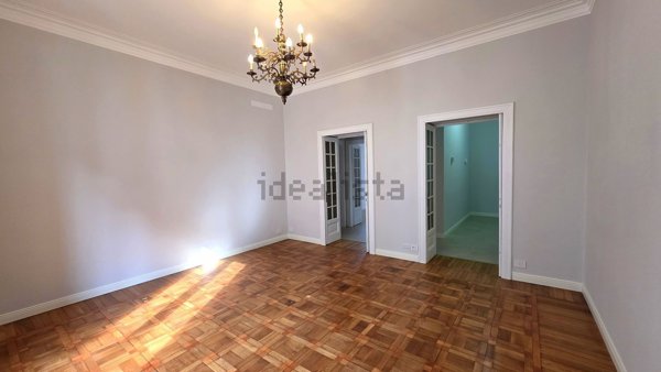 appartamento in vendita a Varese in zona Centro Città