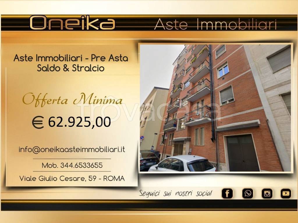 appartamento in vendita a Varese in zona Centro Città