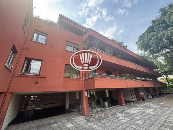 appartamento in vendita a Varese in zona Ippodromo