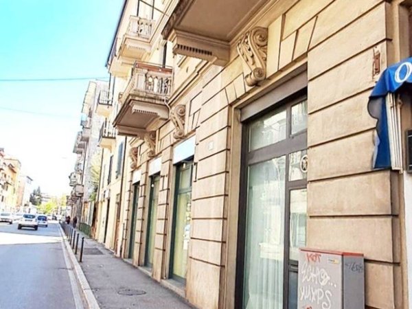 negozio in vendita a Varese in zona Viale Europa