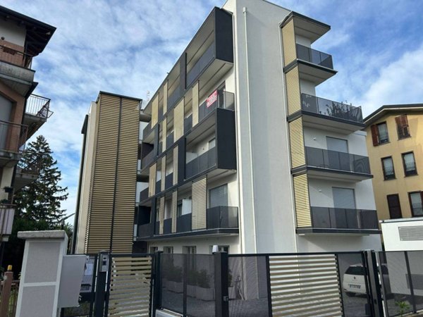 appartamento in vendita a Varese in zona Giubiano