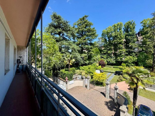 appartamento in vendita a Varese in zona Centro Città