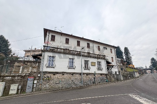 appartamento in vendita a Varese in zona Viale Belforte