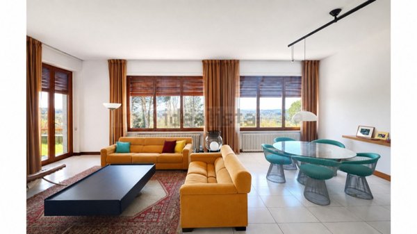 casa indipendente in vendita a Varese in zona Cartabbia