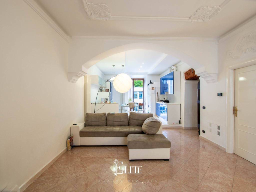 appartamento in vendita a Varese in zona Biumo