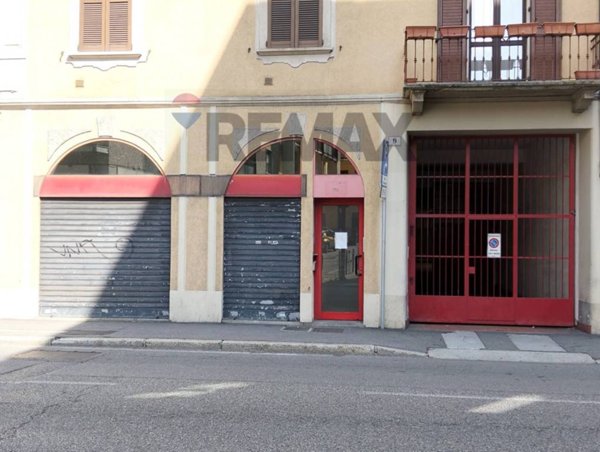 negozio in vendita a Varese in zona Centro Città