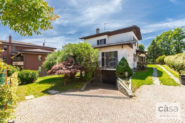 casa indipendente in vendita a Varese in zona Giubiano