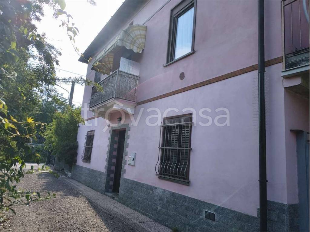 appartamento in vendita a Varese in zona Biumo
