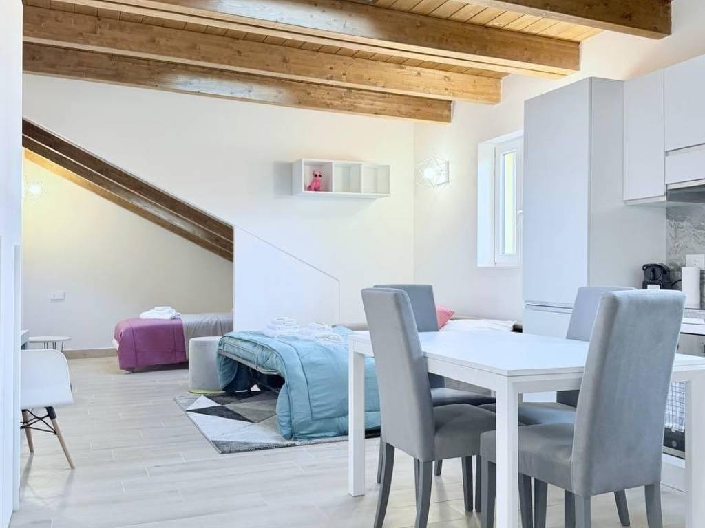 appartamento in vendita a Varese in zona Biumo