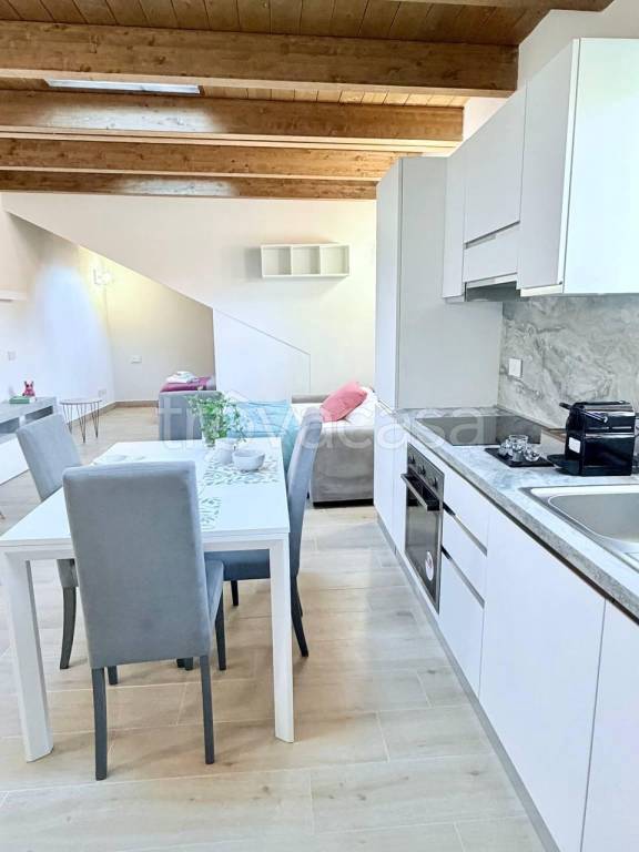 appartamento in vendita a Varese in zona Centro Città