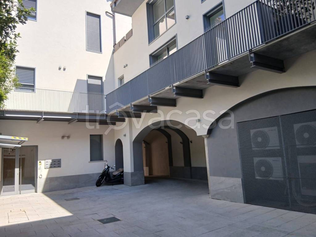 appartamento in vendita a Varese in zona Centro Città
